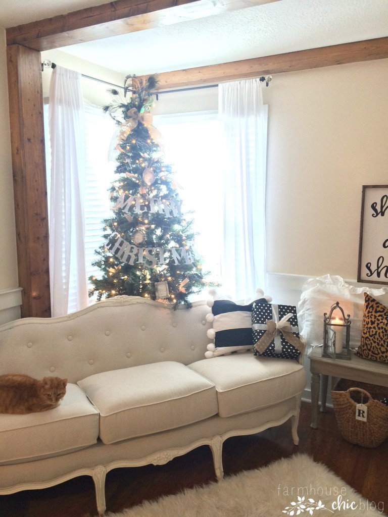 farmhouse office decorated for Christmas